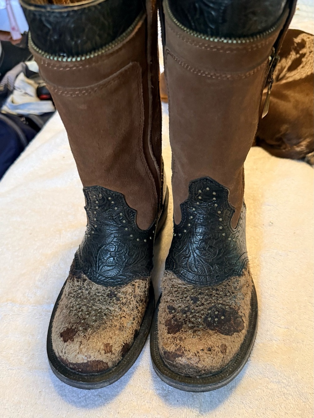 Ariat Tan Suede & Embossed Brown Western pull on with zipper in back. - Picture 3 of 9